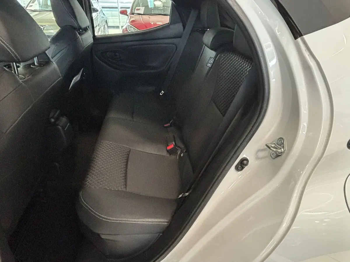 Toyota Yaris usata a Modena (13)