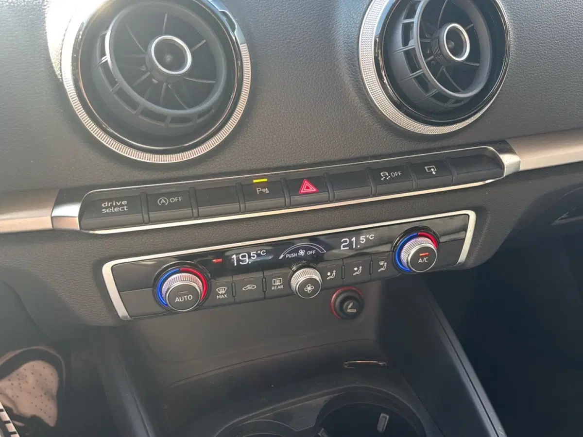 Audi A3 Sedan usata a Bologna (14)