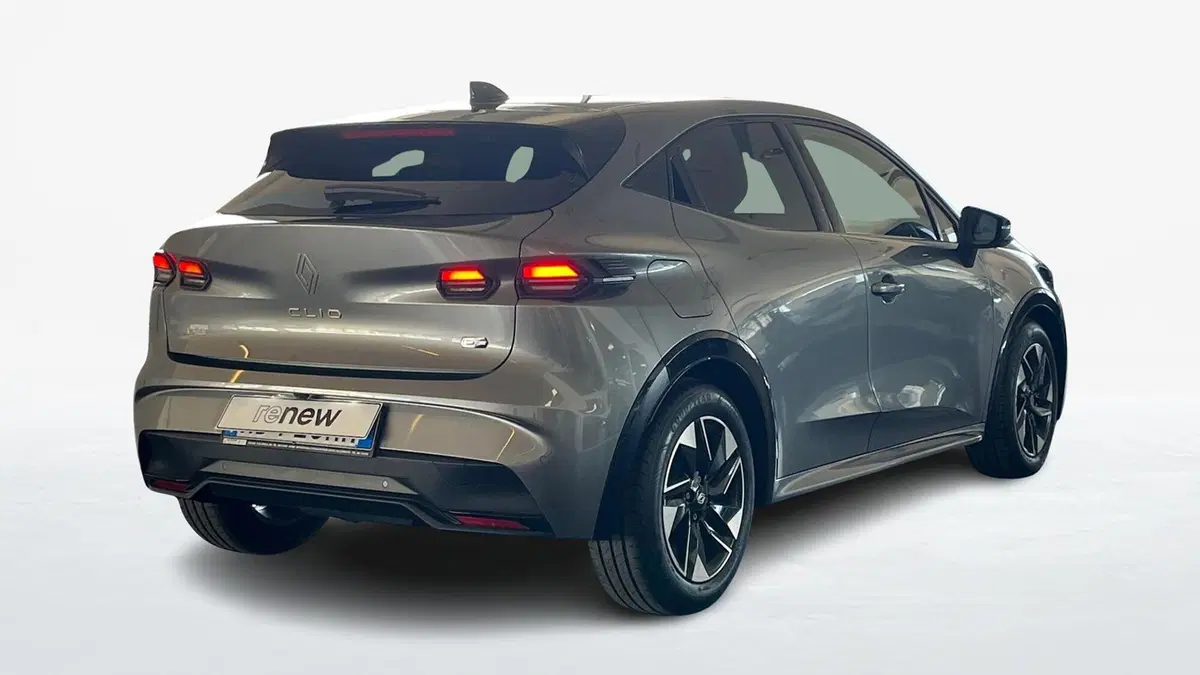 Renault Clio nuova a Catania (2)