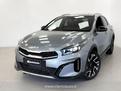 Kia XCeed 1.0 t-gdi Business 115cv nuova a Lurate Caccivio