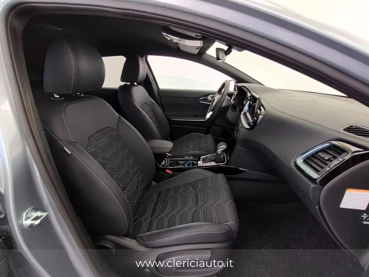 Kia XCeed nuova a Como (3)