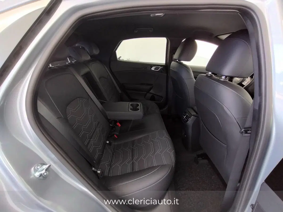 Kia XCeed nuova a Como (5)