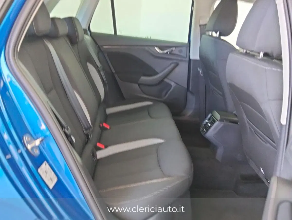 Skoda Kamiq usata a Como (4)