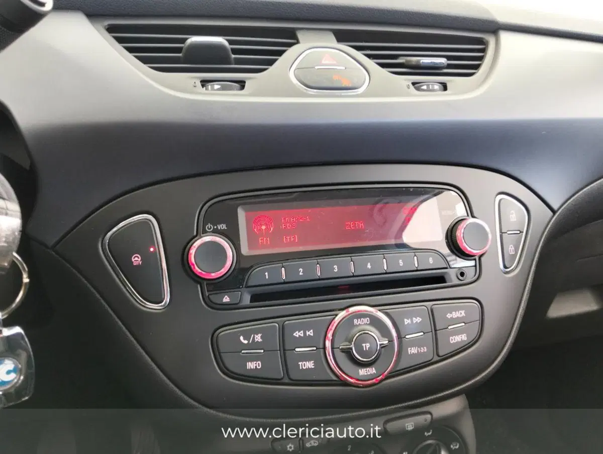 Opel Corsa usata a Como (11)
