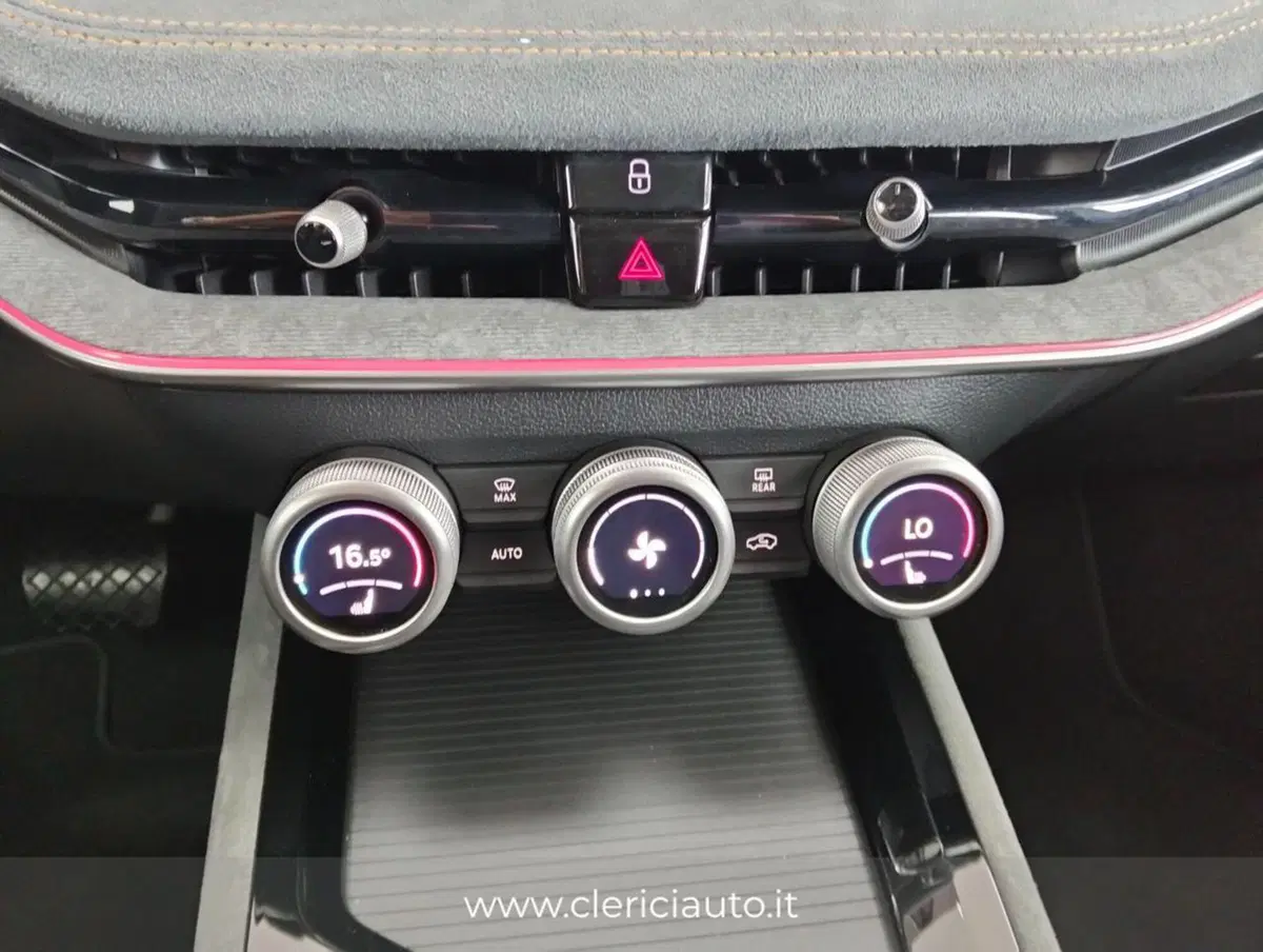 Skoda Superb Station Wagon usata a Como (14)