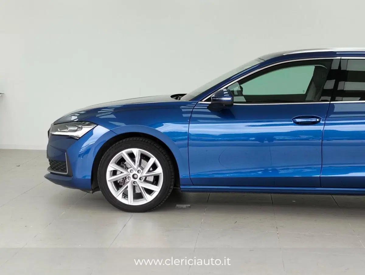 Skoda Superb Station Wagon usata a Como (8)