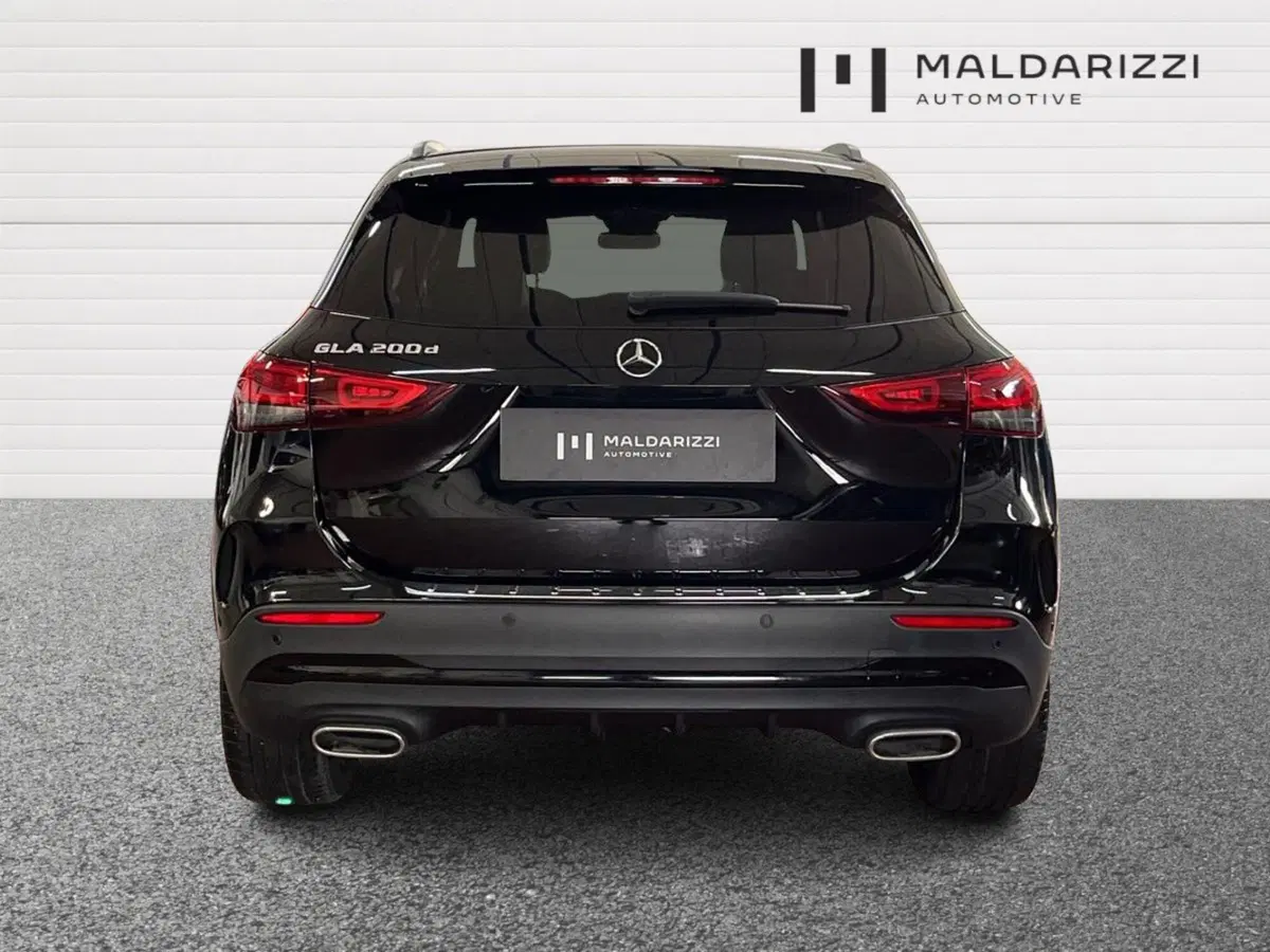 Mercedes-Benz GLA SUV usata a Matera (3)