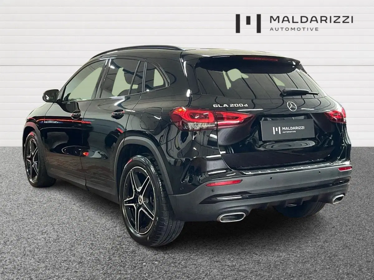 Mercedes-Benz GLA SUV usata a Matera (4)