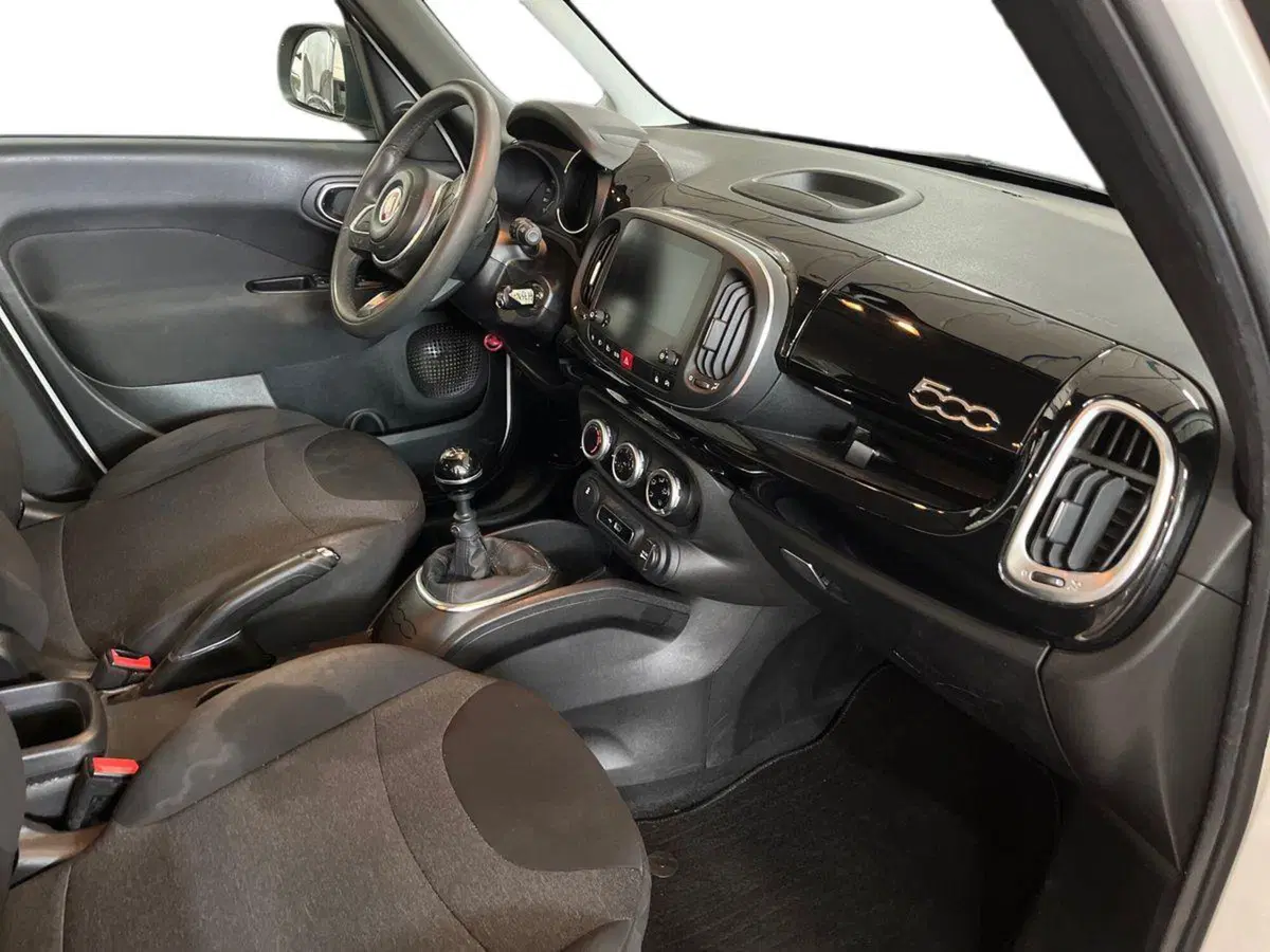 Fiat 500L usata a Bari (9)