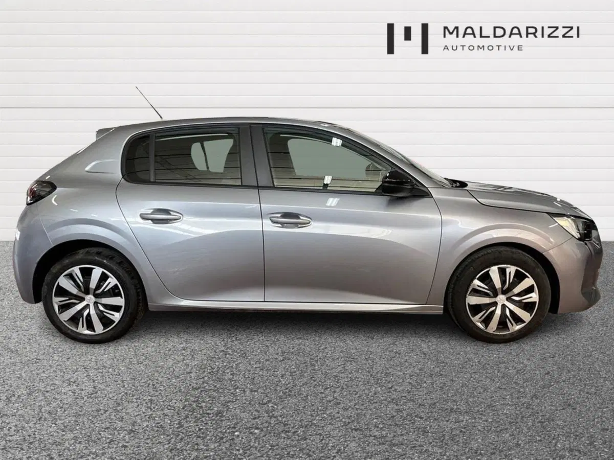 Peugeot 208 usata a Bari (5)