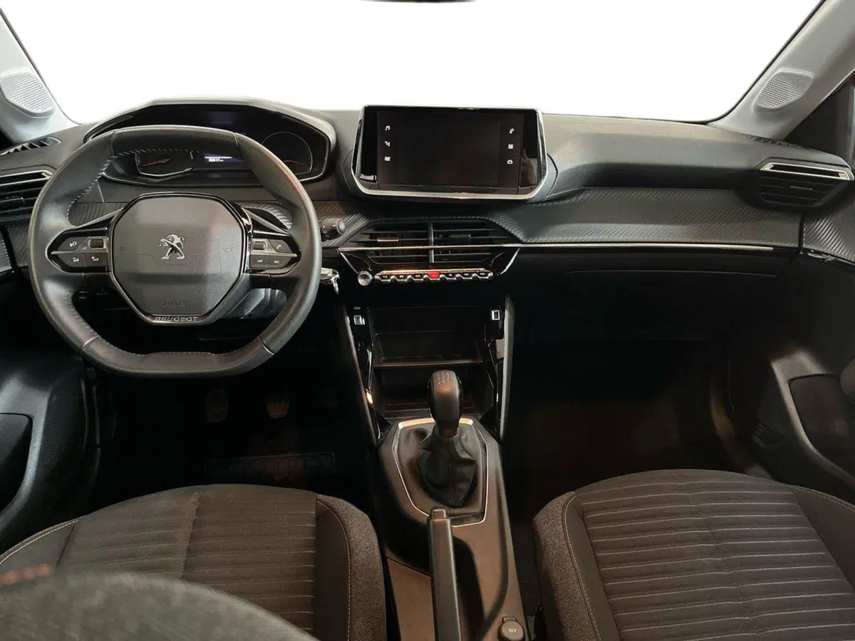 Peugeot 208 usata a Bari (8)