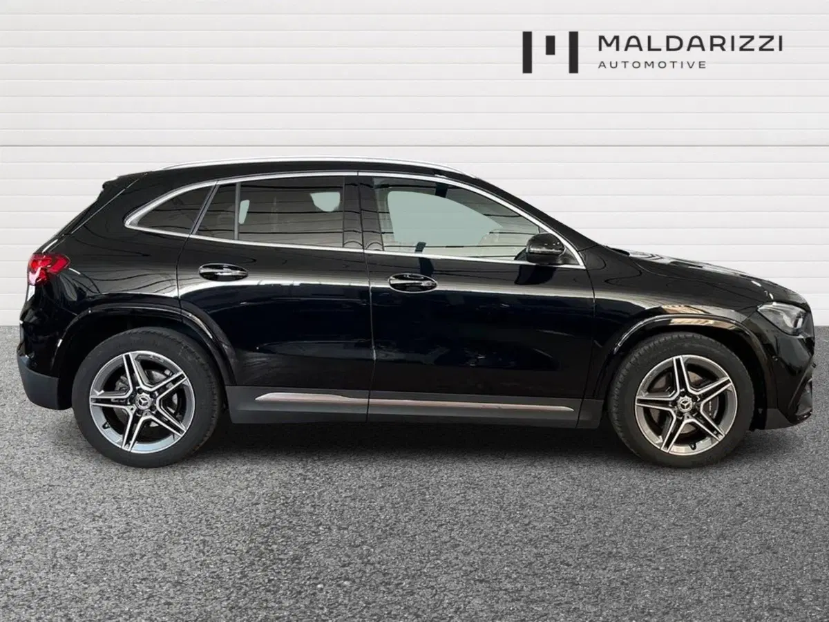 Mercedes-Benz GLA SUV usata a Bari (5)