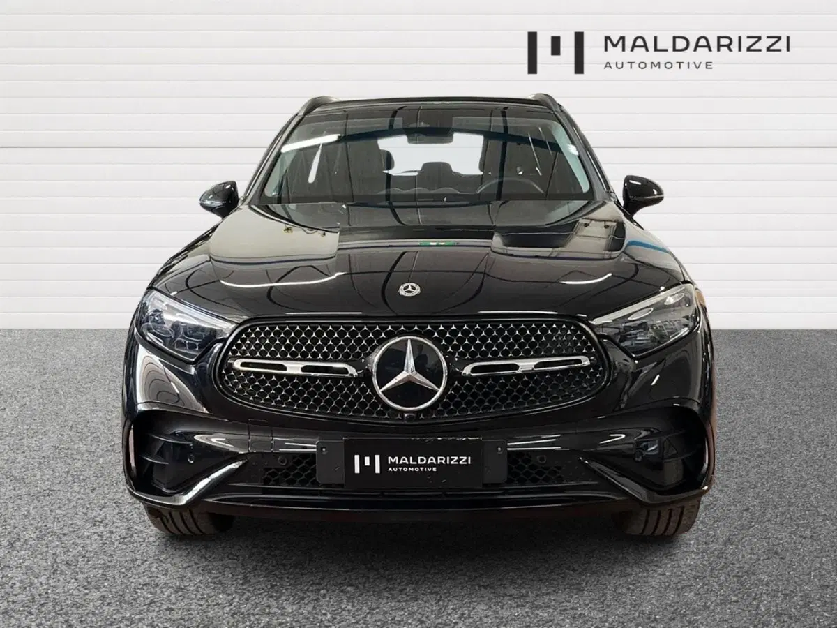 Mercedes-Benz GLC SUV usata a Bari (2)
