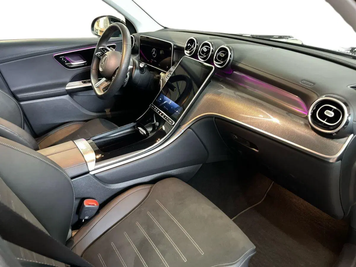 Mercedes-Benz GLC SUV usata a Bari (9)