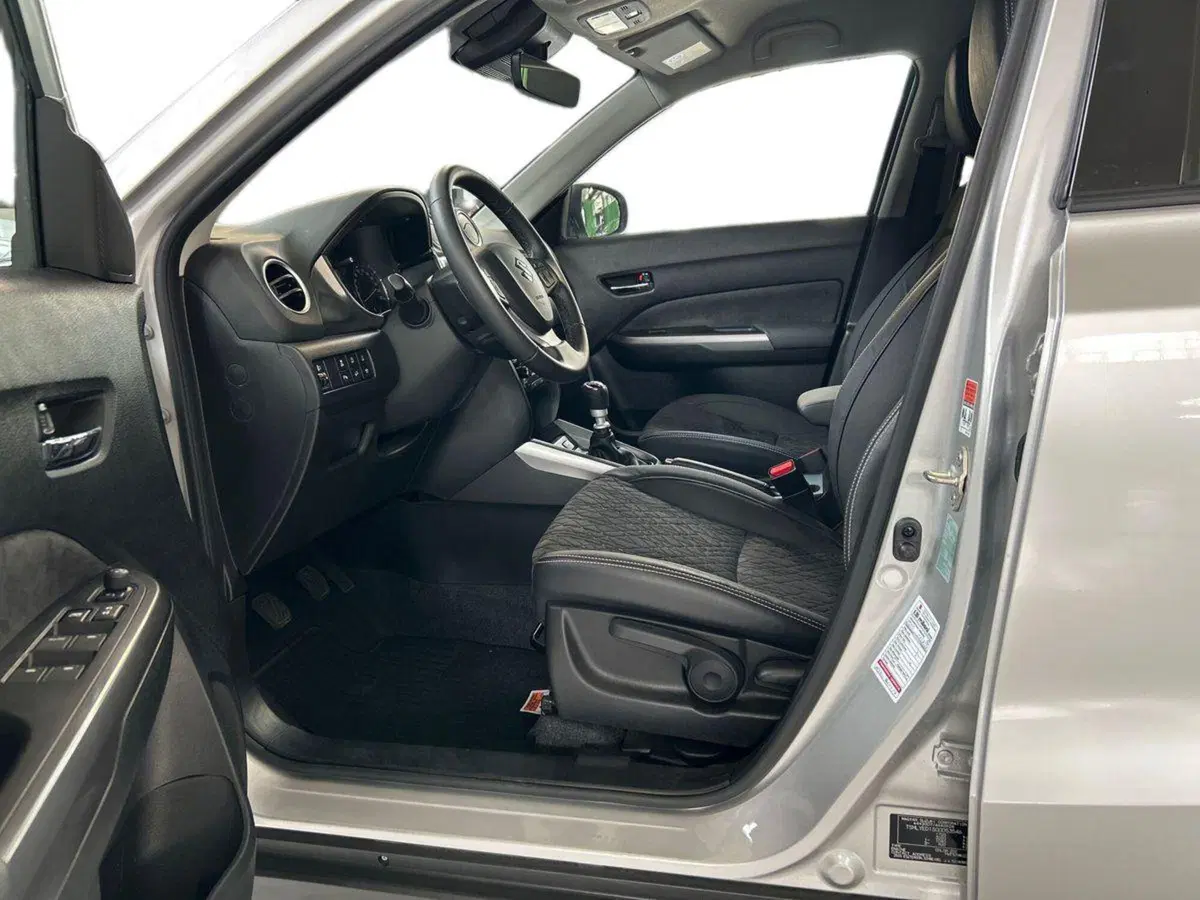 Suzuki Vitara usata a Milano (10)