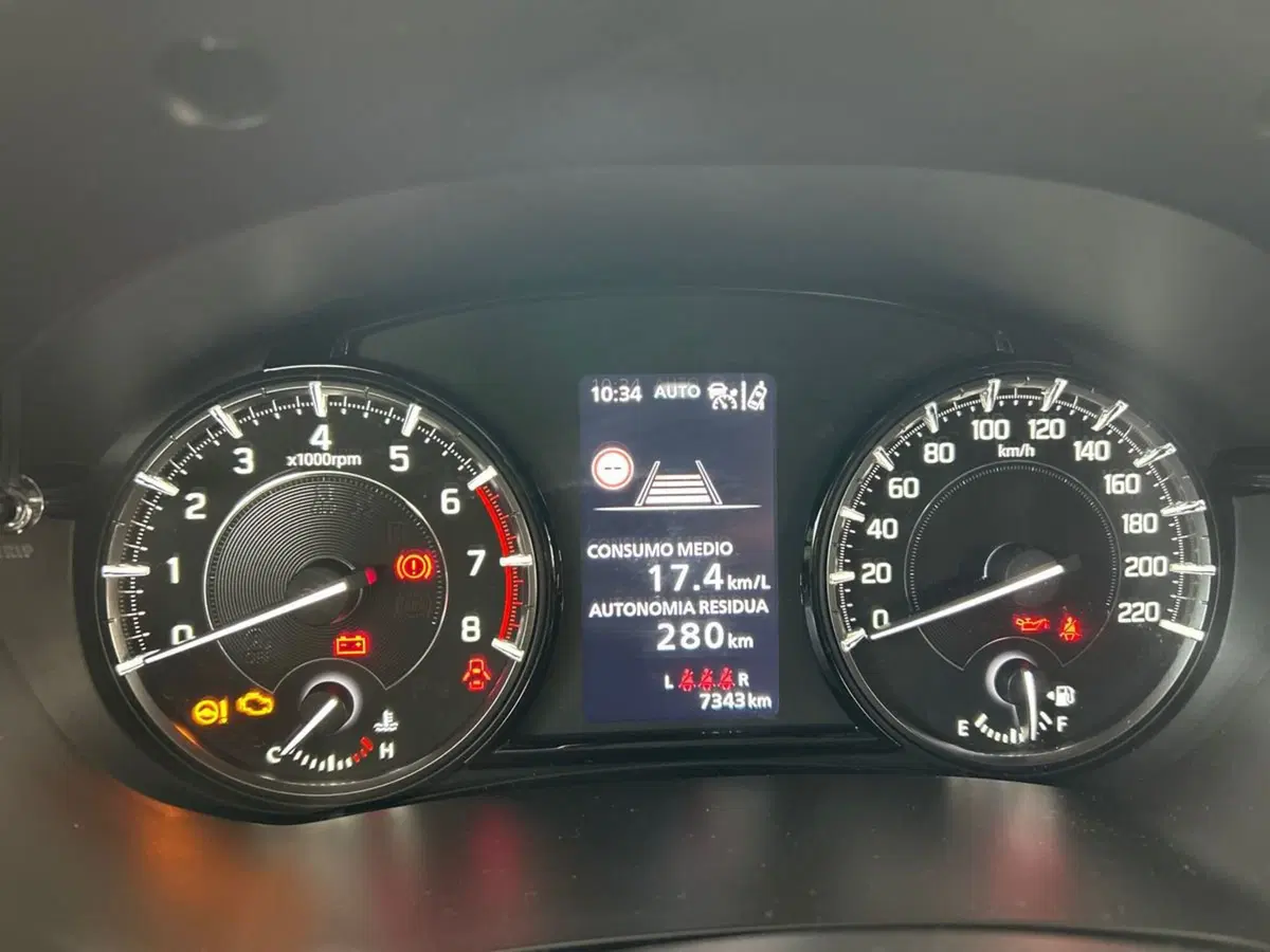 Suzuki Vitara usata a Milano (13)
