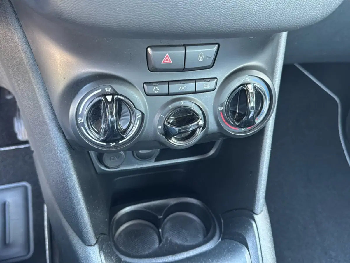 Peugeot 208 usata a Ferrara (13)