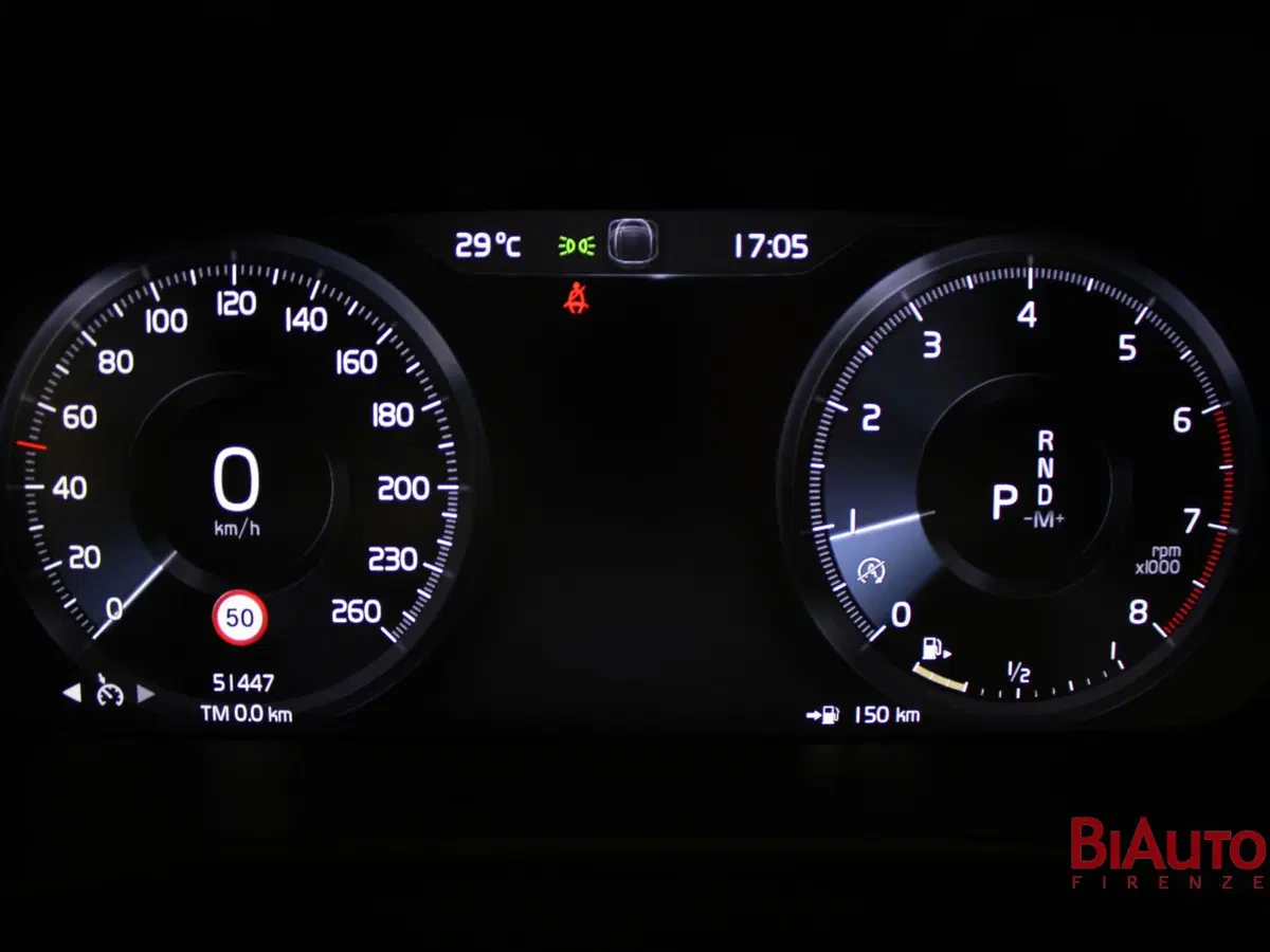 Volvo XC40 usata a Firenze (11)