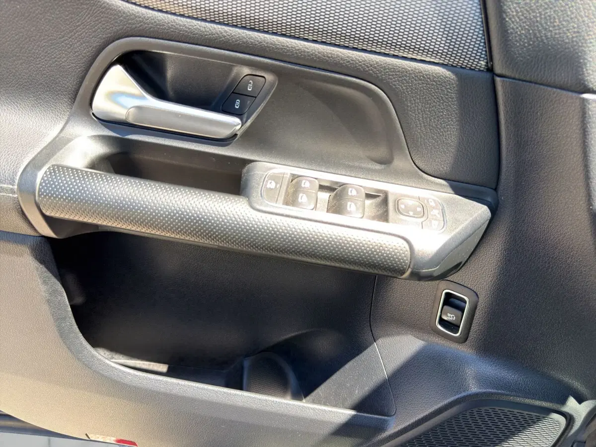 Mercedes-Benz GLA SUV usata a Cosenza (10)