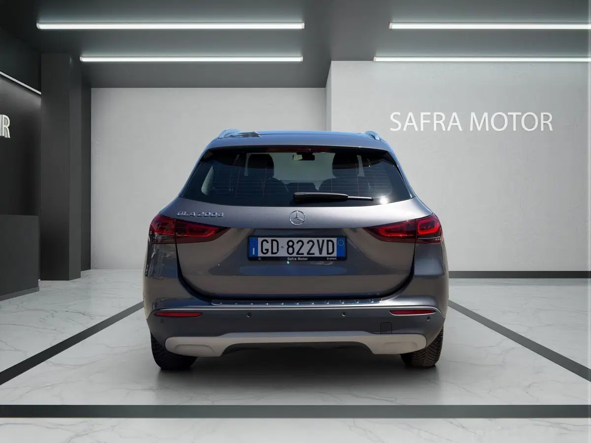 Mercedes-Benz GLA SUV usata a Cosenza (3)
