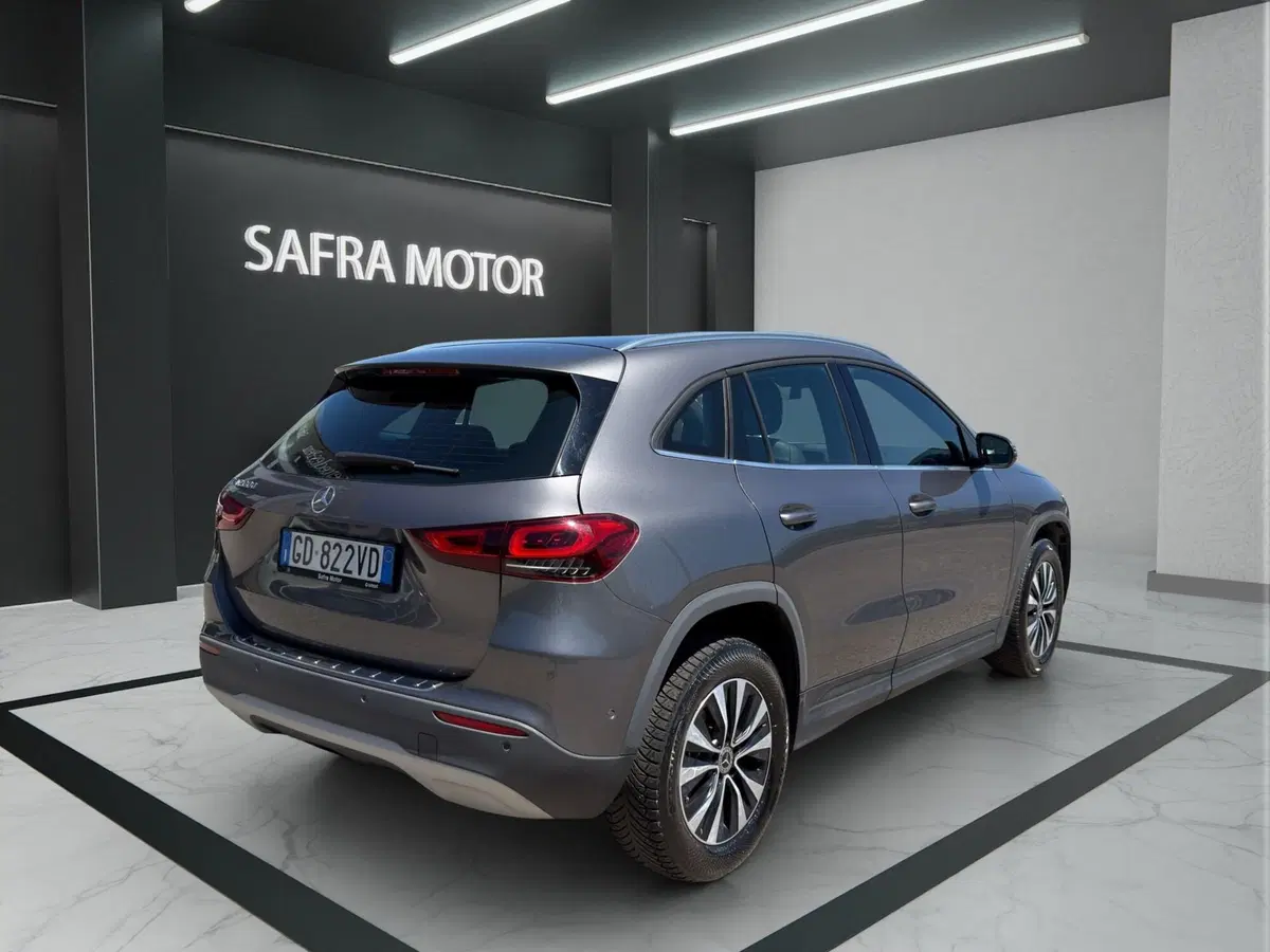 Mercedes-Benz GLA SUV usata a Cosenza (4)