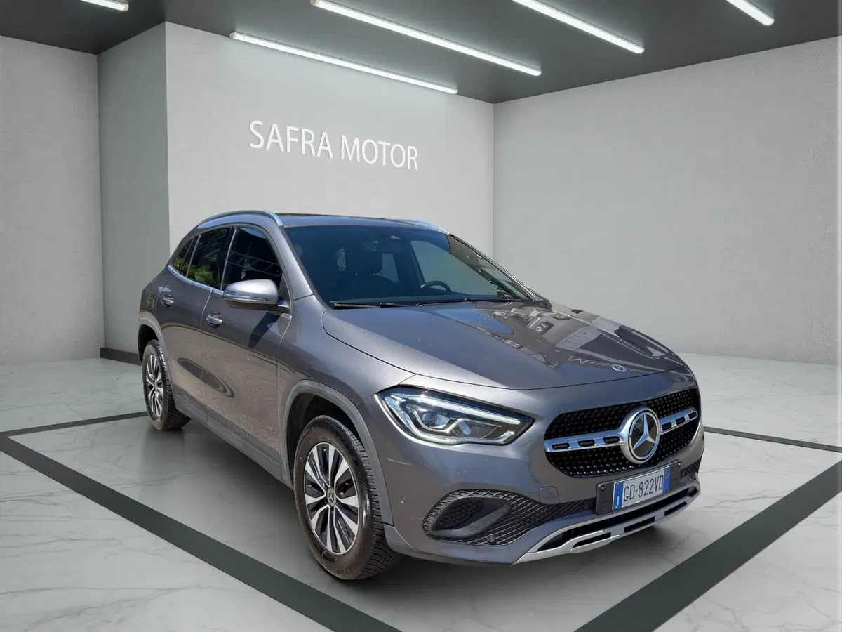 Mercedes-Benz GLA SUV usata a Cosenza (6)
