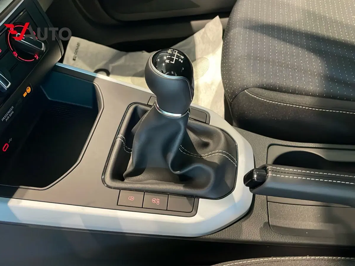 SEAT Arona nuova a Vercelli (9)