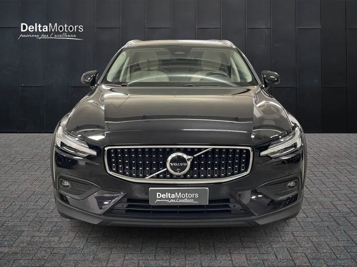 Volvo V60 Cross Country usata a Macerata (6)