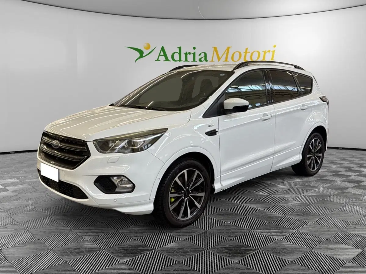 Ford Kuga usata a Pordenone