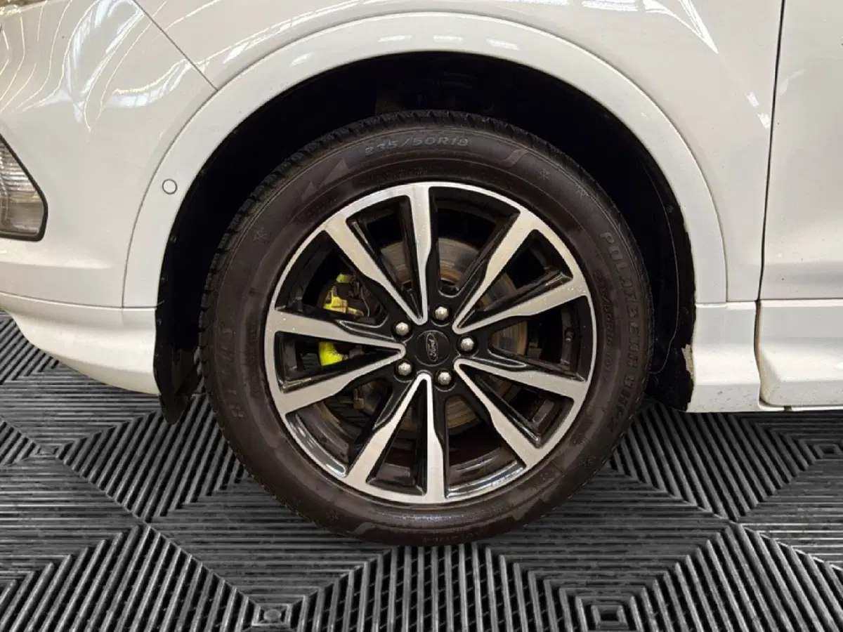 Ford Kuga usata a Pordenone (9)