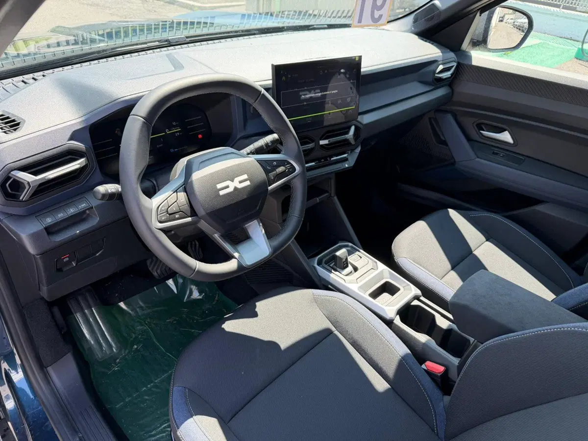 Dacia Bigster nuova a Brescia (11)