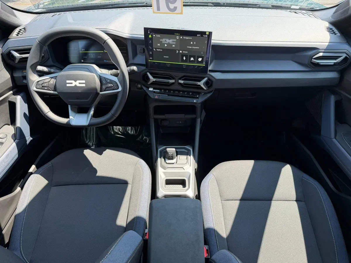 Dacia Bigster nuova a Brescia (14)