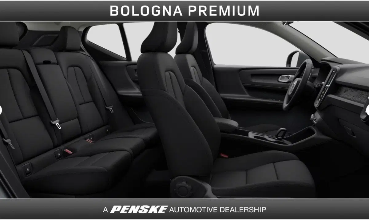Volvo XC40 nuova a Bologna (5)