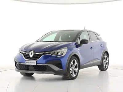 Renault Captur Full Hybrid E-Tech 145 CV RS Line del 2021 usata a Alba