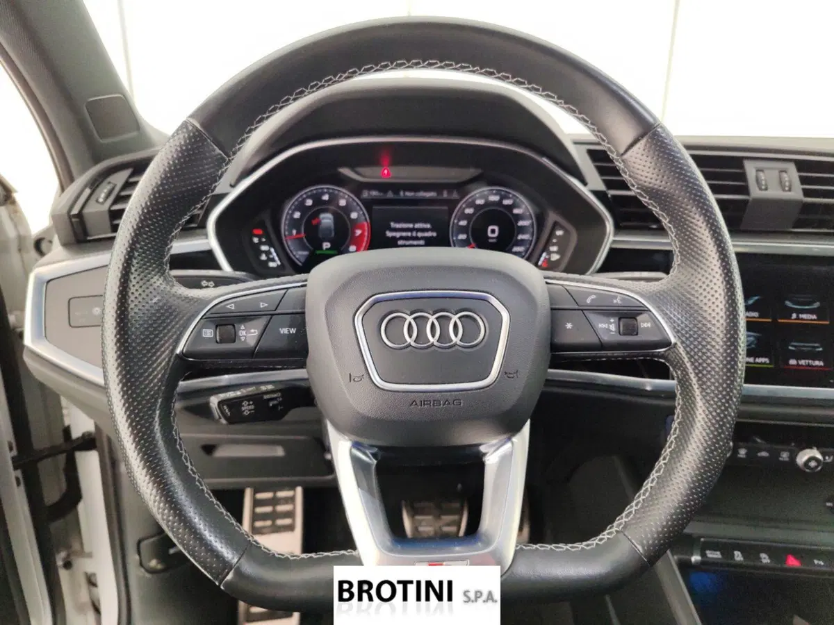 Audi Q3 Sportback usata a La Spezia (14)
