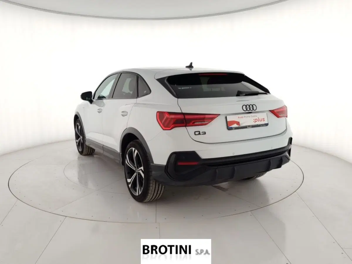 Audi Q3 Sportback usata a La Spezia (2)