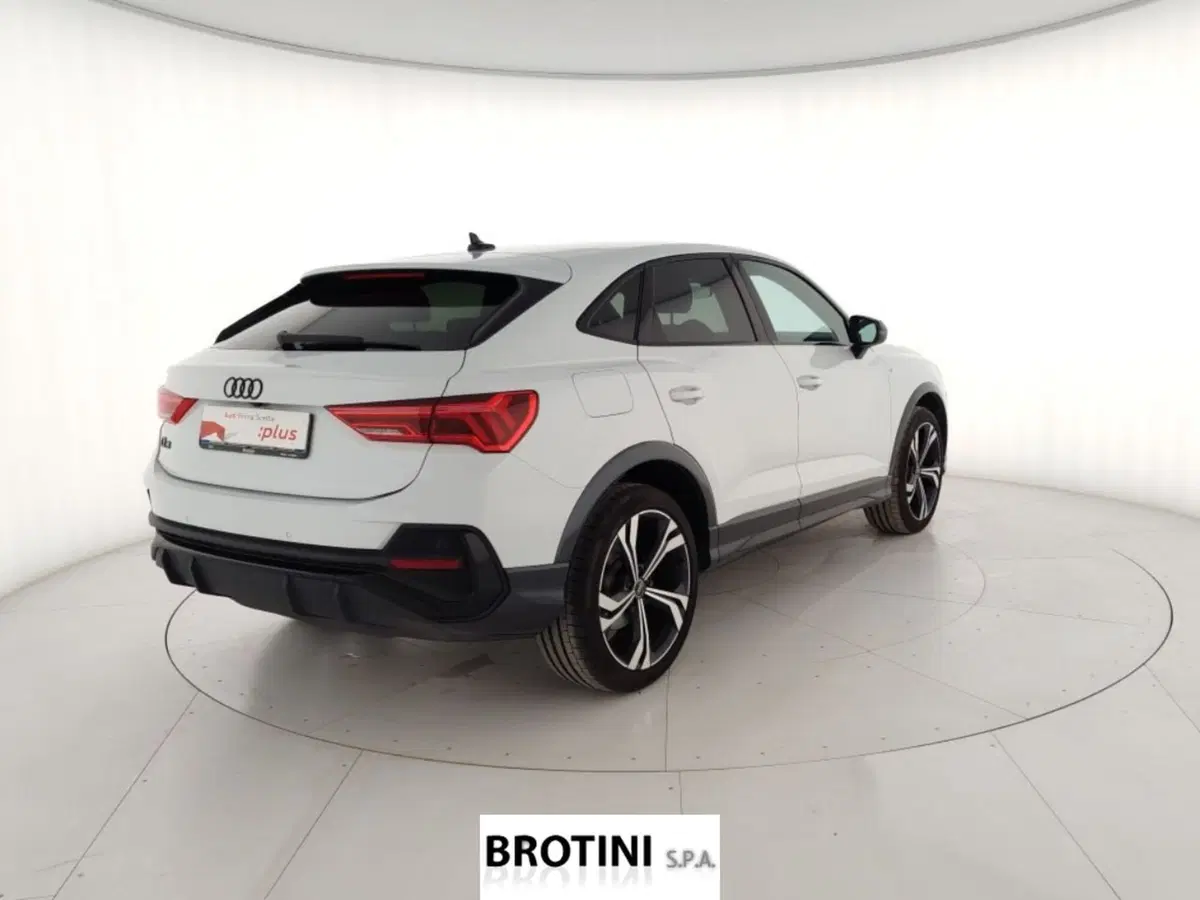 Audi Q3 Sportback usata a La Spezia (3)