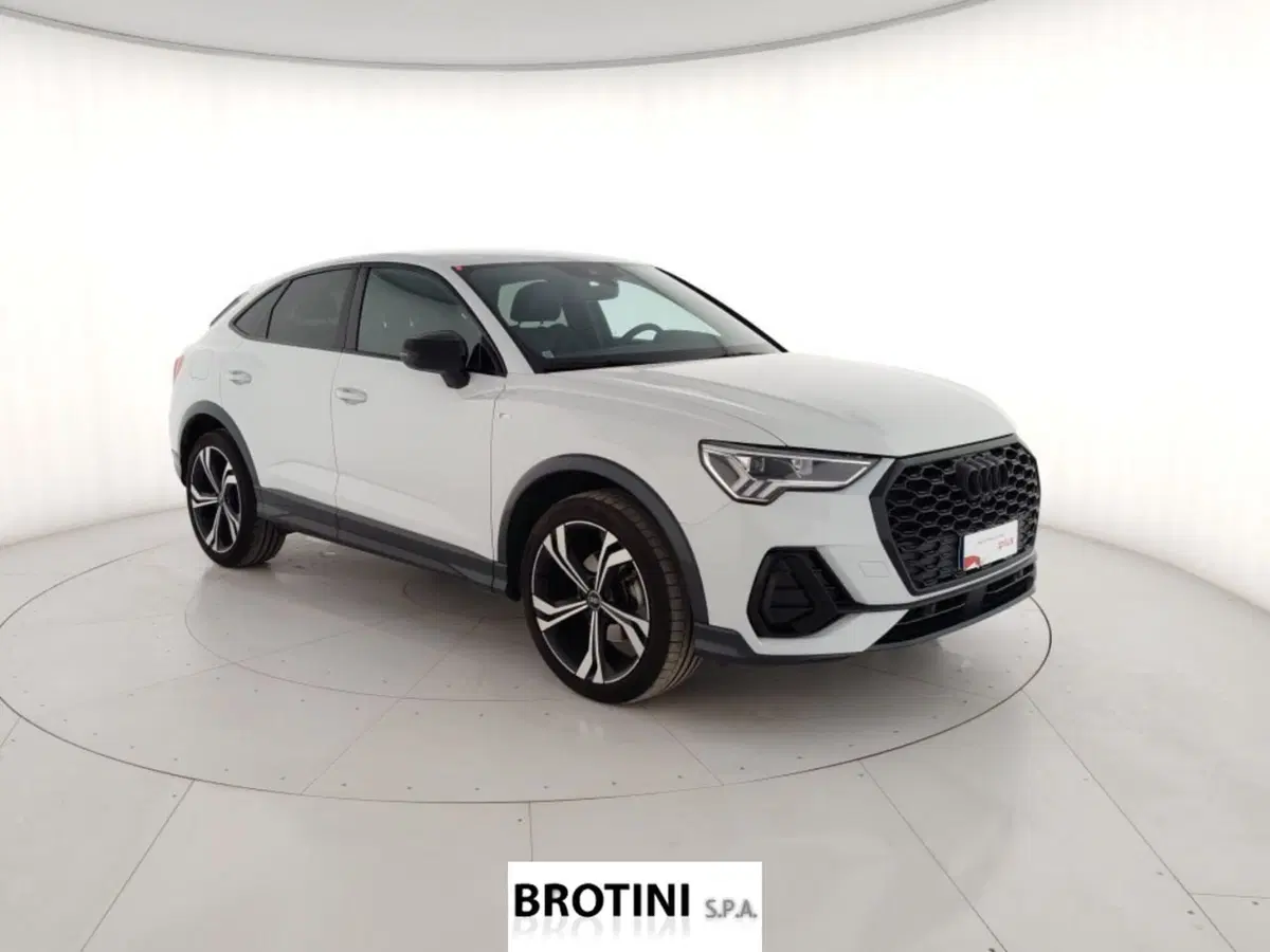 Audi Q3 Sportback usata a La Spezia (4)