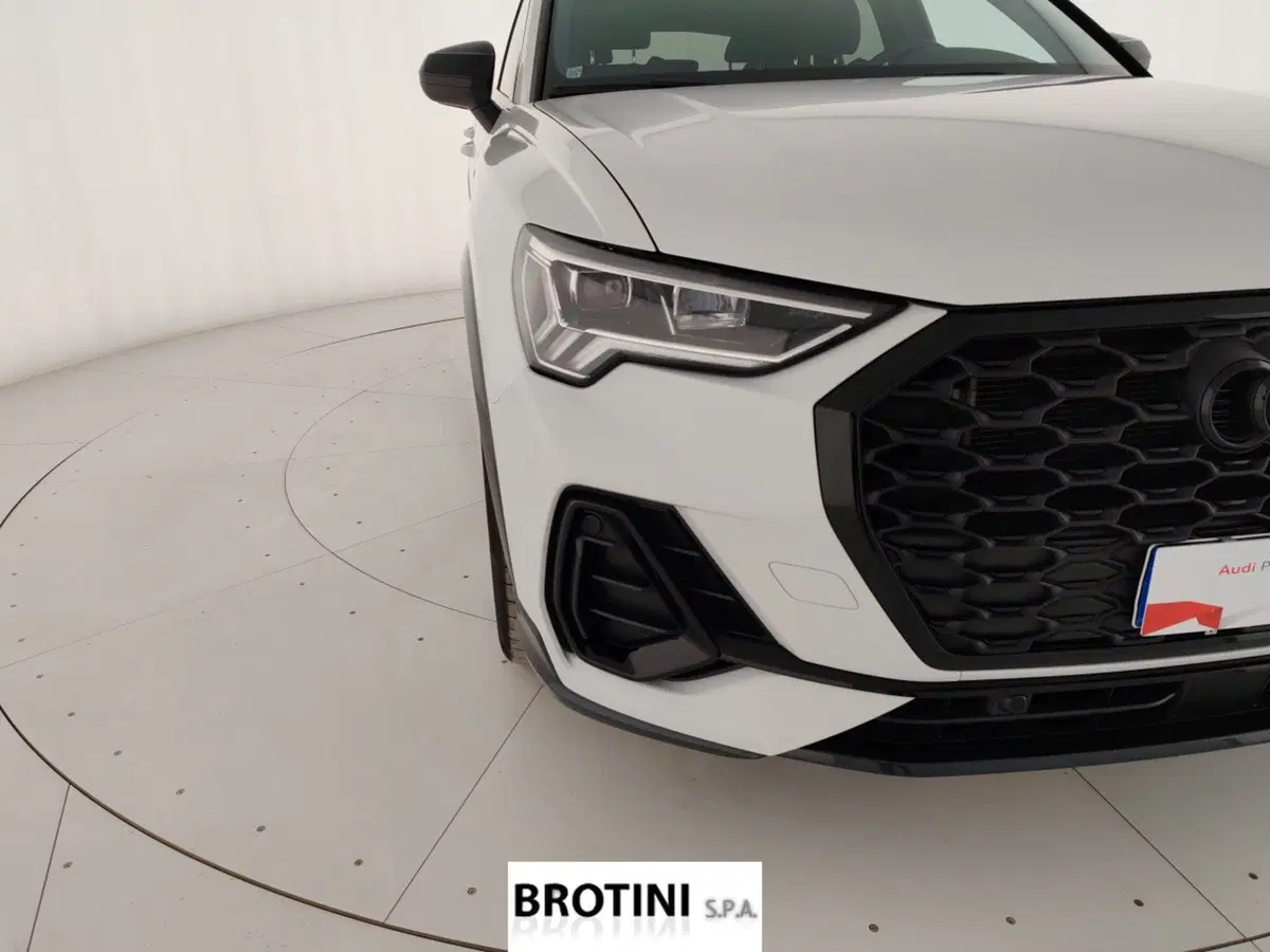 Audi Q3 Sportback usata a La Spezia (5)