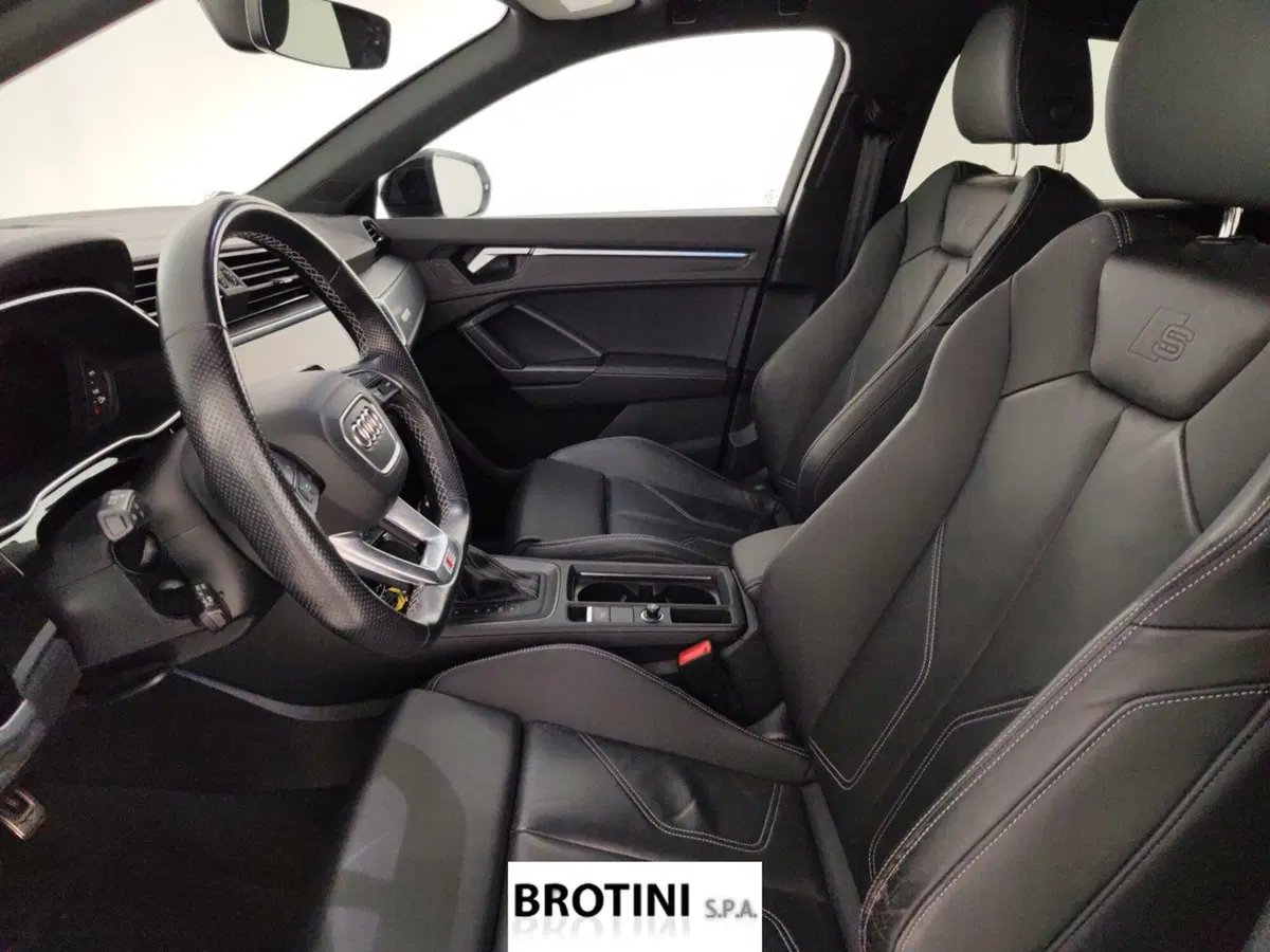 Audi Q3 Sportback usata a La Spezia (7)