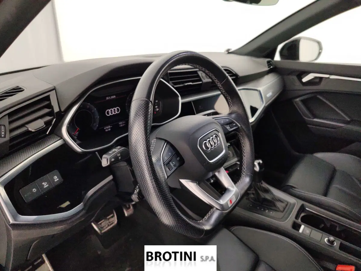 Audi Q3 Sportback usata a La Spezia (8)
