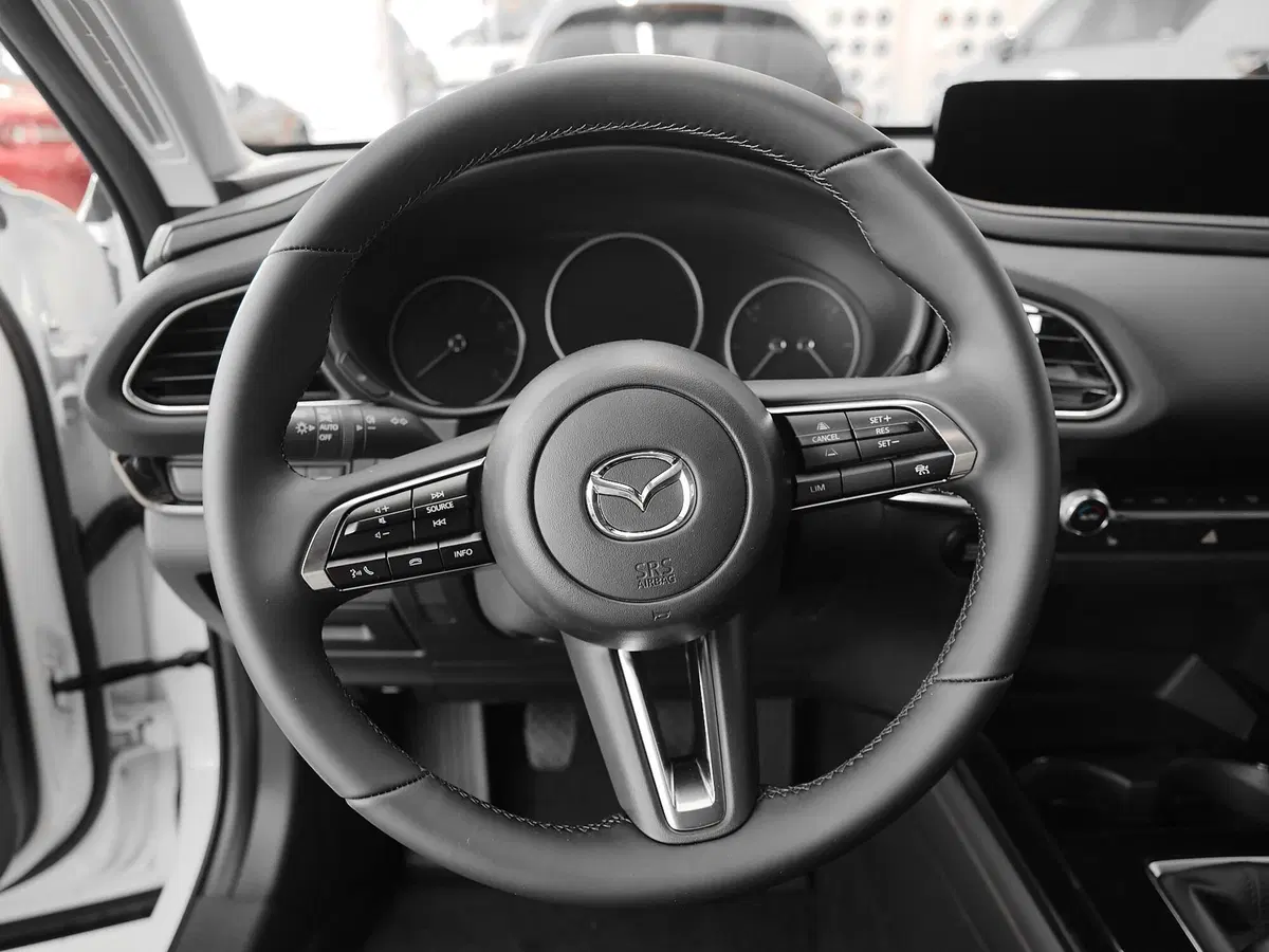 Mazda CX-30 nuova a Prato (6)