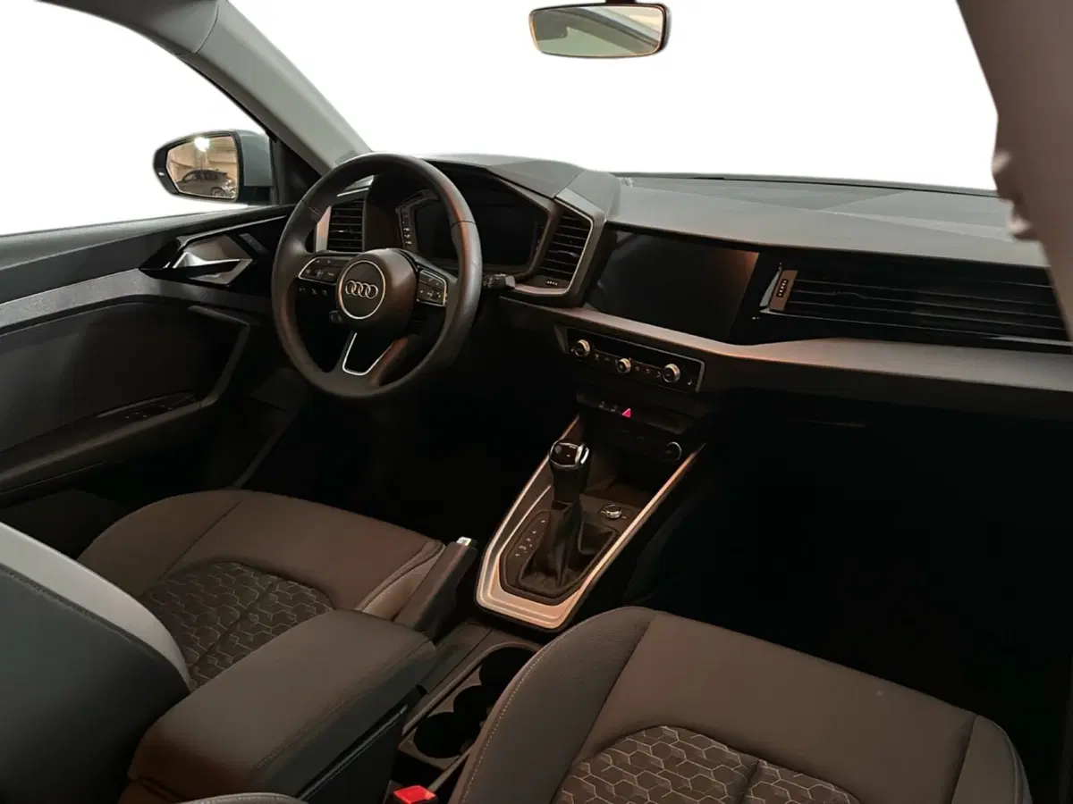 Audi A1 Sportback usata a Napoli (10)