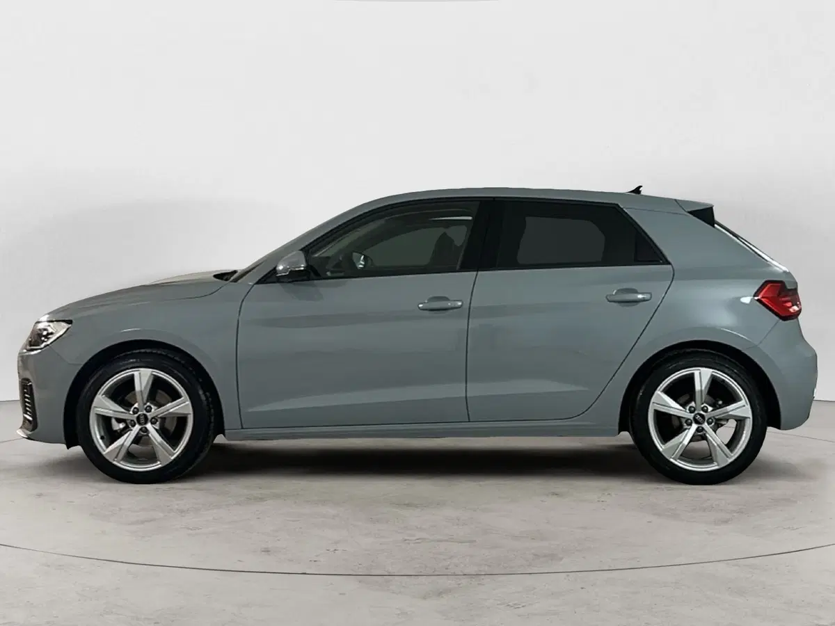 Audi A1 Sportback usata a Napoli (3)
