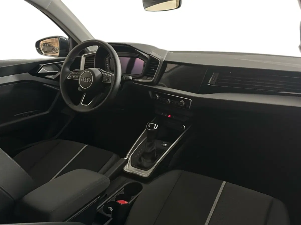 Audi A1 allstreet usata a Napoli (10)