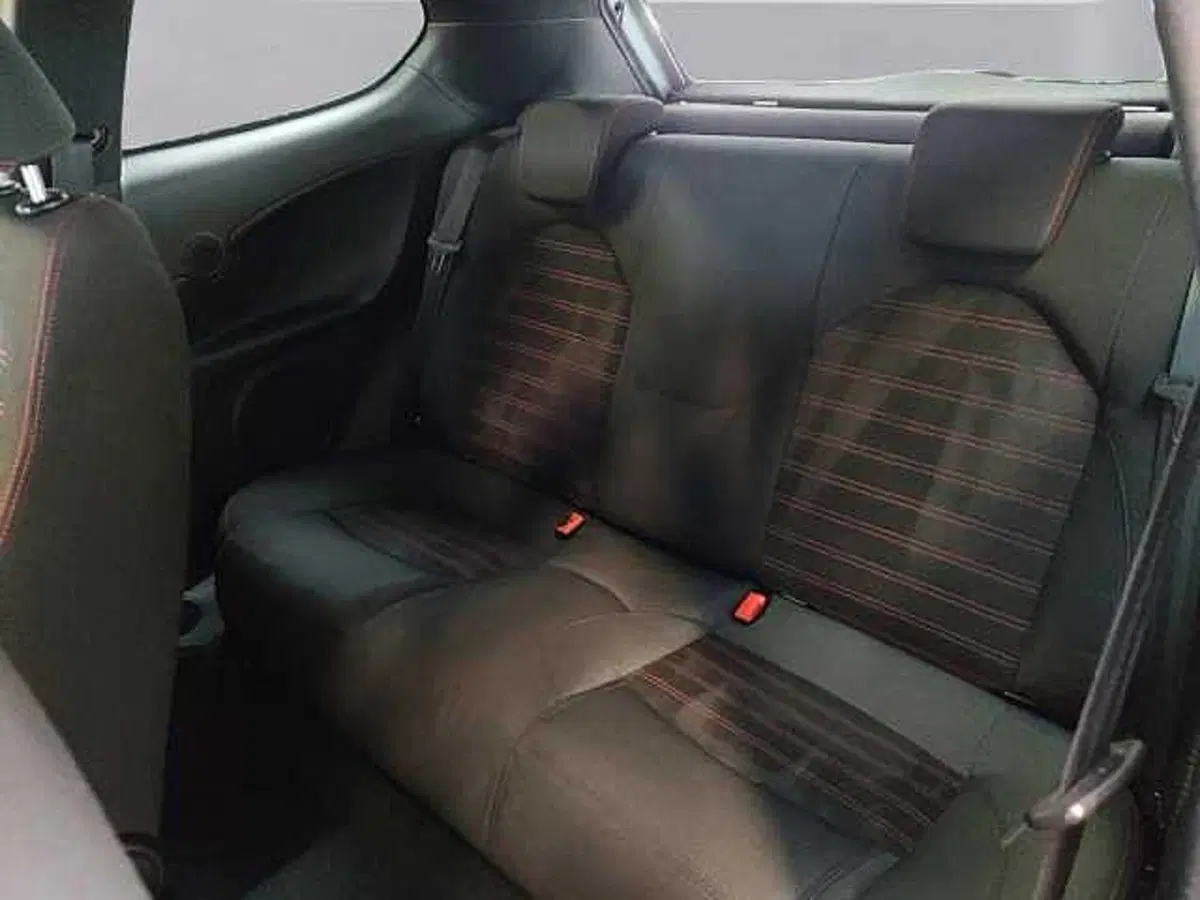 Alfa Romeo MiTo usata a Milano (13)