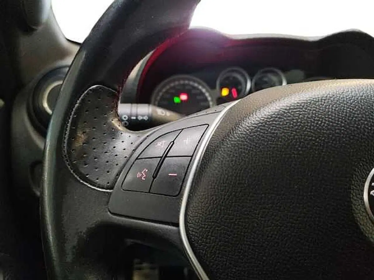 Alfa Romeo MiTo usata a Milano (15)