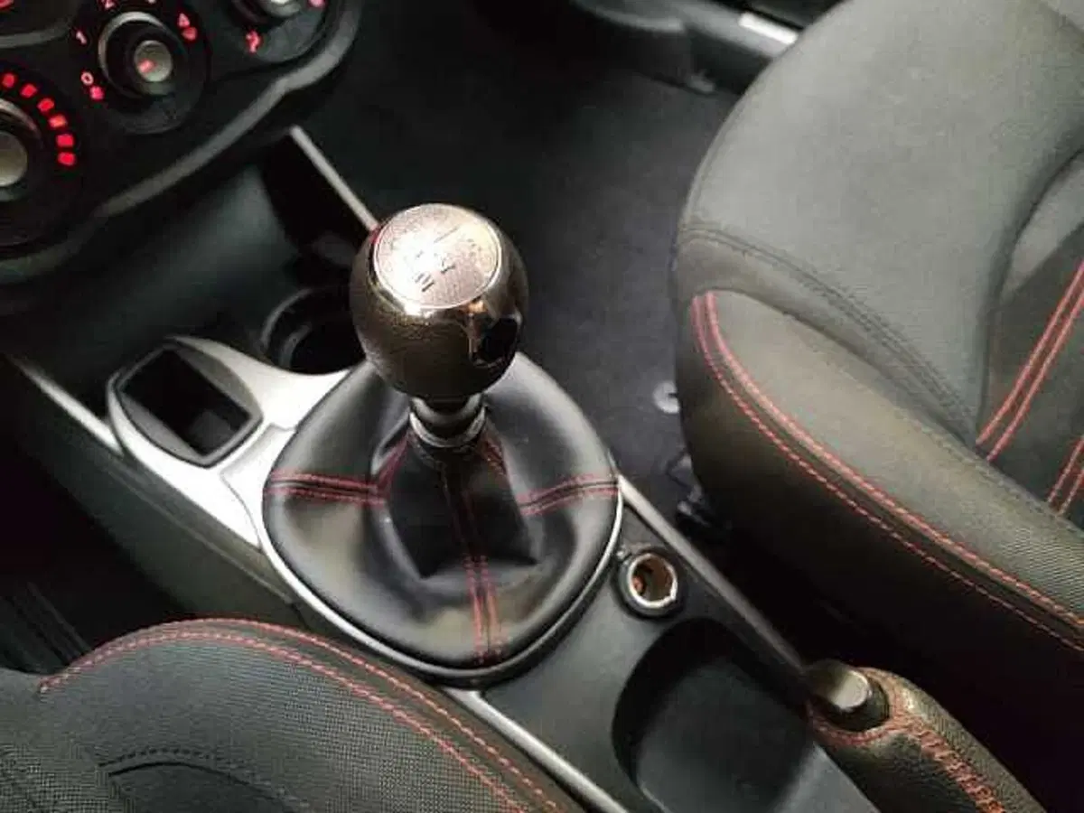 Alfa Romeo MiTo usata a Milano (20)