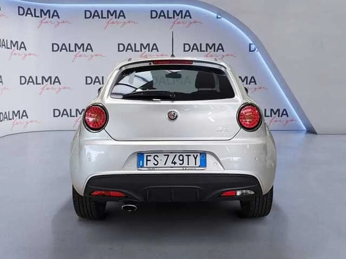 Alfa Romeo MiTo usata a Milano (4)