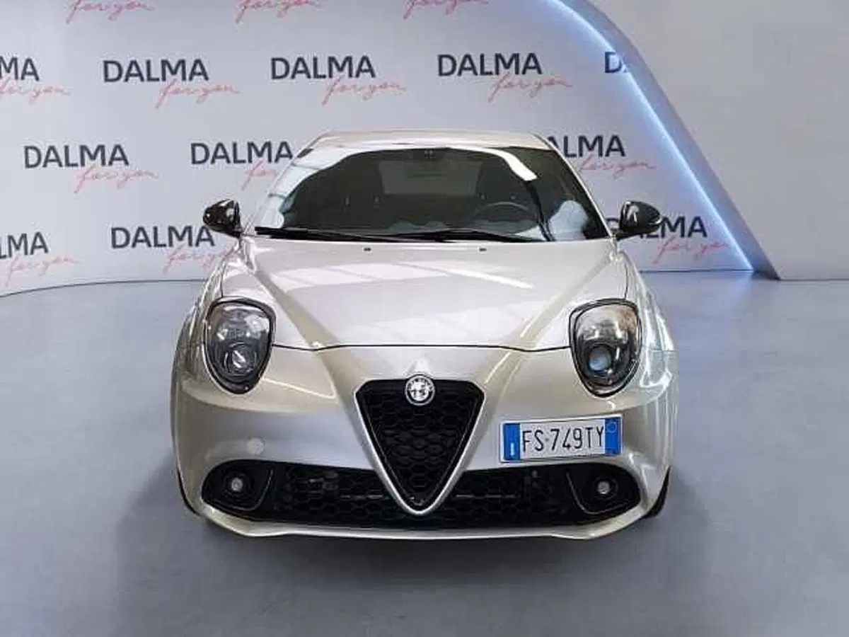 Alfa Romeo MiTo usata a Milano (8)